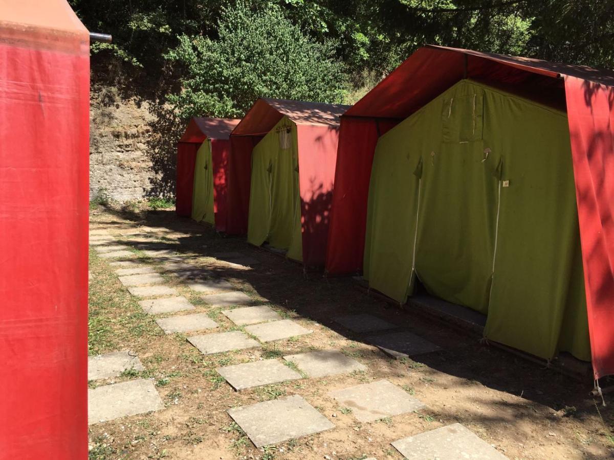 El Chate Tiendas Hotel Sarvise Exterior photo
